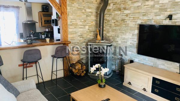 MONT-PRES-CHAMBORD - A 5 mn de toutes commodités - Maison 4 chambres avec vaste terrain arboré -
