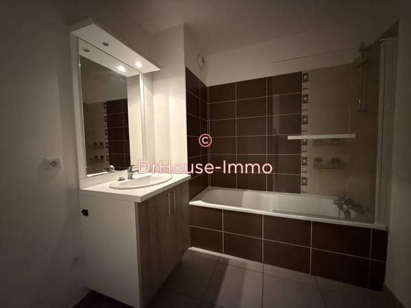 Appartement à louer 3 pièces de 63 m²