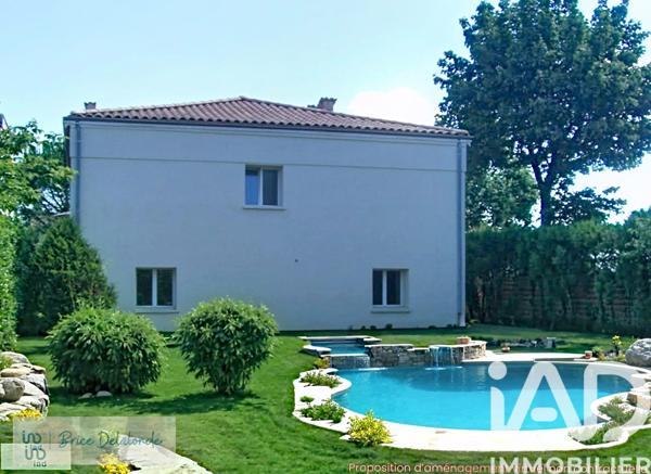 Maison à vendre 9 pièces 220 m² Romans-sur-Isère