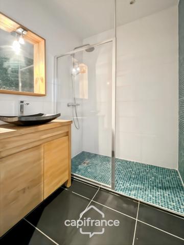 Maison familiale contemporaine, 145 m2, 4 chambres, en excellent état, sous-sol total, quartier Grand Val, proche gare, écoles, commerces, à Sucy-en-brie