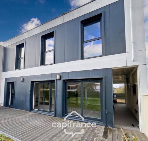 Maison familiale contemporaine, 145 m2, 4 chambres, en excellent état, sous-sol total, quartier Grand Val, proche gare, écoles, commerces, à Sucy-en-brie