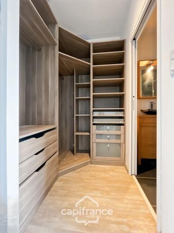 Maison familiale contemporaine, 145 m2, 4 chambres, en excellent état, sous-sol total, quartier Grand Val, proche gare, écoles, commerces, à Sucy-en-brie