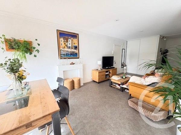 Appartement T3 à vendre  3 pièces - 74 m2 BOURG EN BRESSE - 01