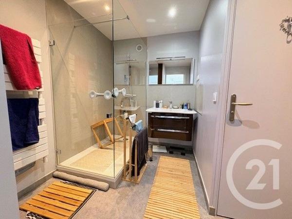 Appartement T3 à vendre  3 pièces - 74 m2 BOURG EN BRESSE - 01