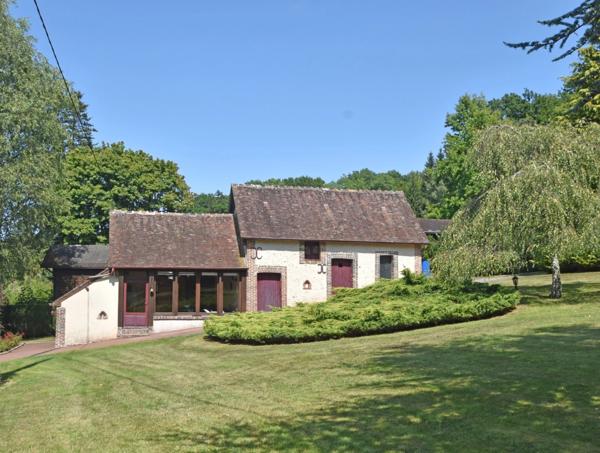 Maison à vendre 7 pièces LES GENETTES (61)