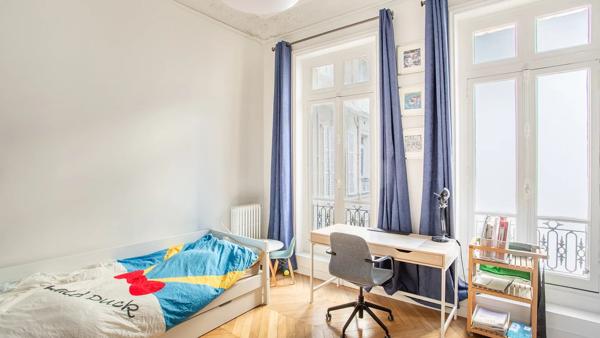 Appartement Paris 17 e - VILLIERS / EUROPE