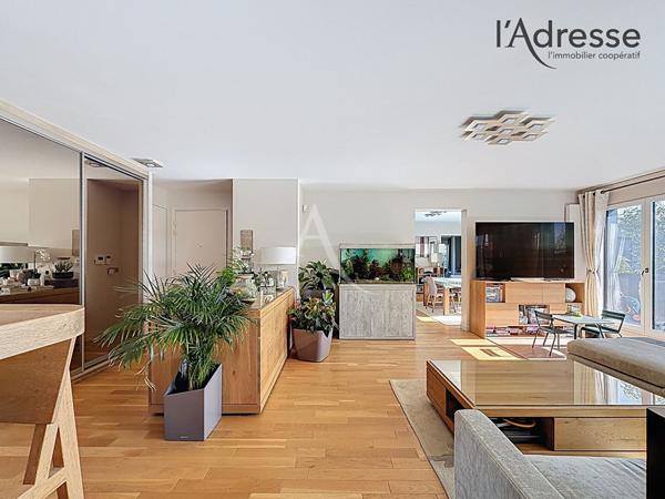 PUTEAUX / Quartier des Arts - Maison sur le toit - Bien d'exception 136 m² 5 pièces 1 Terrasse - 2 parkings | Possibilité 170 m²|
