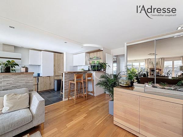PUTEAUX / Quartier des Arts - Maison sur le toit - Bien d'exception 136 m² 5 pièces 1 Terrasse - 2 parkings | Possibilité 170 m²|
