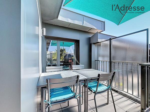 PUTEAUX / Quartier des Arts - Maison sur le toit - Bien d'exception 136 m² 5 pièces 1 Terrasse - 2 parkings | Possibilité 170 m²|
