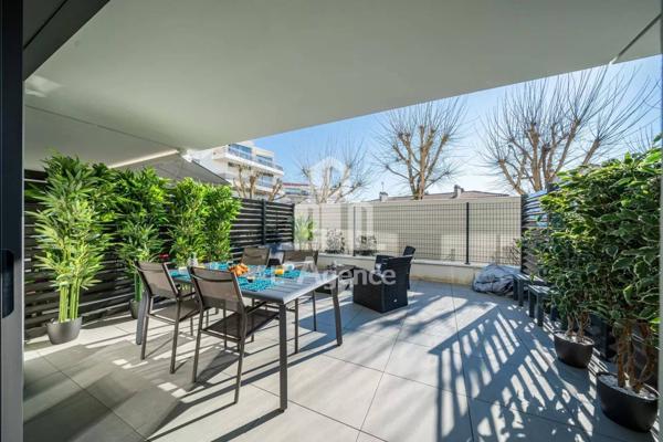 HYPER CENTRE DE ROYAN - APPARTEMENT 2 PIECES