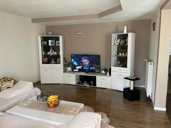 Dpt Vosges (88), à vendre CONTREXEVILLE immeuble de 4 APPARTEMENTS face PARC THERMAL