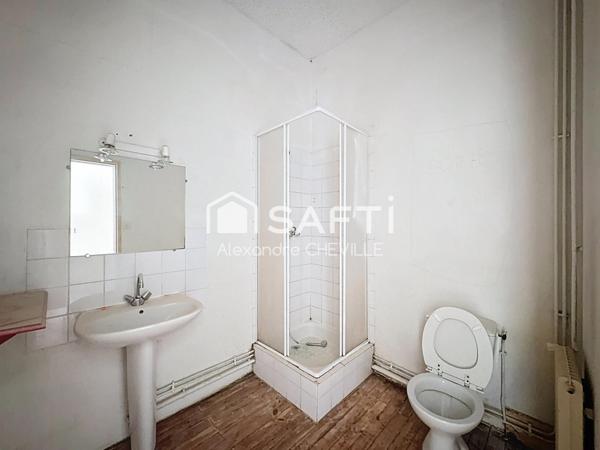 Appartement lumineux dans bâtiment classé, fort potentiel