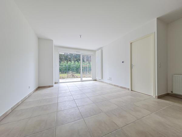 Marnaz (74460) T2 DE 45 M² A LOUER - TERRASSE ET JARDIN + PLACE DE PARKING EN S/SOL - NOUVELLE RESIDENCE A MARNAZ