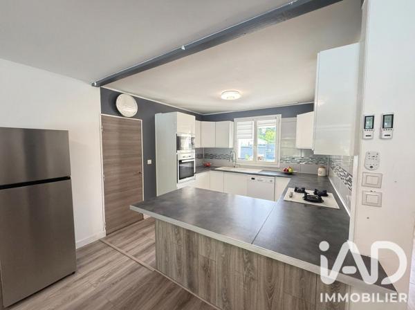 Maison à vendre 6 pièces 121,5 m² Savigny-le-Temple