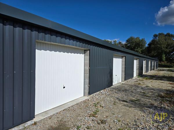 Vente parking Saint Jean Brevelay : 297 080 € - AJP Immobilier Plumelec