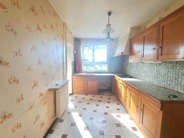 Appartement à vendre 4 pièces (82,62 m2 carrez) quartier Adamville-Baratte Cholet, SAINT MAUR DES FOSSES (94)