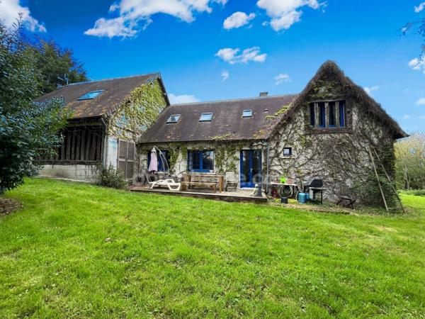 MAISON 4 CHAMBRES 6 PIECES ENTRE HOULGATE ET CABOURG - GRAND JARDIN - DOUBLE GARAGE