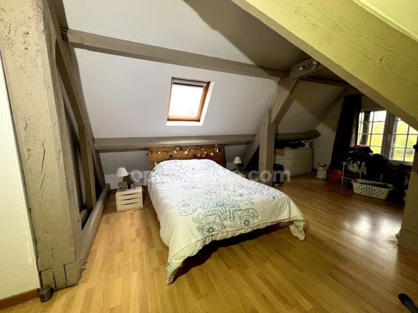 MAISON 4 CHAMBRES 6 PIECES ENTRE HOULGATE ET CABOURG - GRAND JARDIN - DOUBLE GARAGE