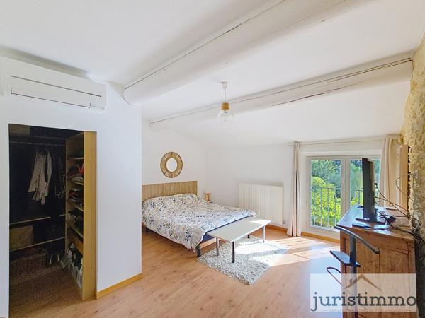 Uchaux (84100) Superbe mas provençal rénové – 270 m² sur 3 931 m² de terrain à Uchaux