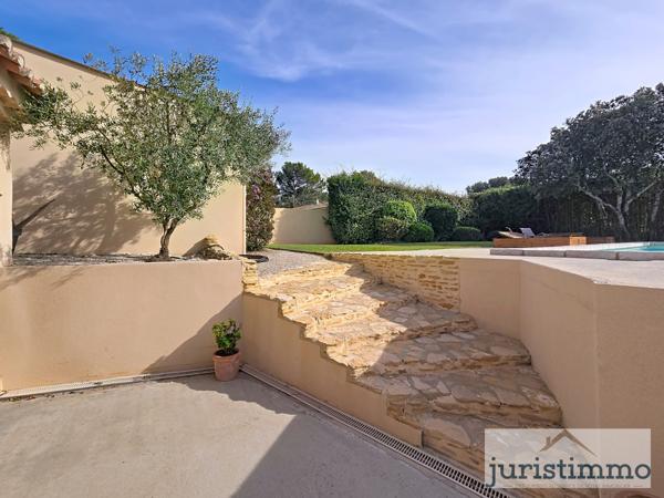 Uchaux (84100) Superbe mas provençal rénové – 270 m² sur 3 931 m² de terrain à Uchaux