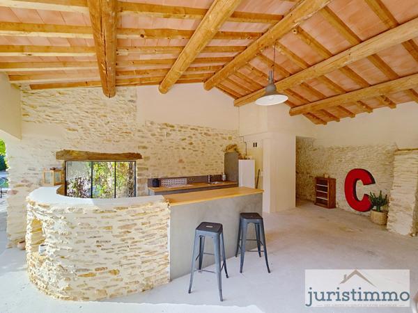 Uchaux (84100) Superbe mas provençal rénové – 270 m² sur 3 931 m² de terrain à Uchaux