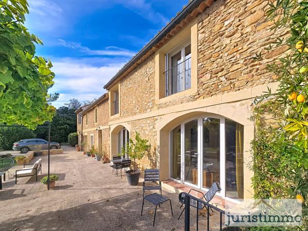 Uchaux (84100) Superbe mas provençal rénové – 270 m² sur 3 931 m² de terrain à Uchaux