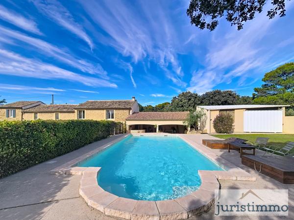Uchaux (84100) Superbe mas provençal rénové – 270 m² sur 3 931 m² de terrain à Uchaux