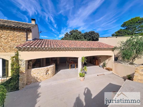 Uchaux (84100) Superbe mas provençal rénové – 270 m² sur 3 931 m² de terrain à Uchaux