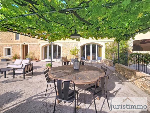 Uchaux (84100) Superbe mas provençal rénové – 270 m² sur 3 931 m² de terrain à Uchaux