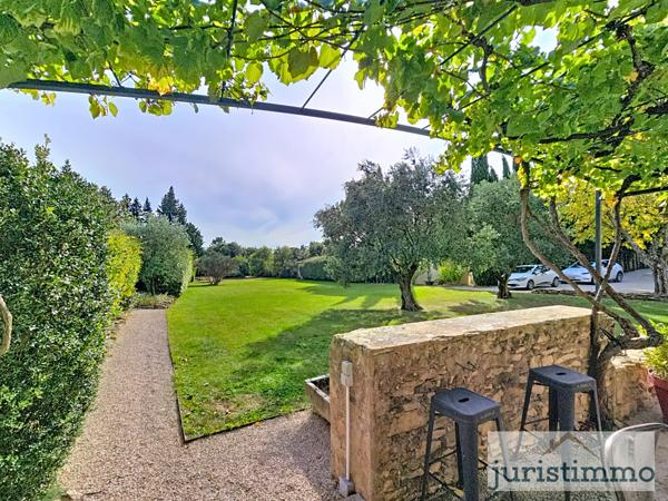 Uchaux (84100) Superbe mas provençal rénové – 270 m² sur 3 931 m² de terrain à Uchaux