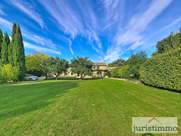 Uchaux (84100) Superbe mas provençal rénové – 270 m² sur 3 931 m² de terrain à Uchaux