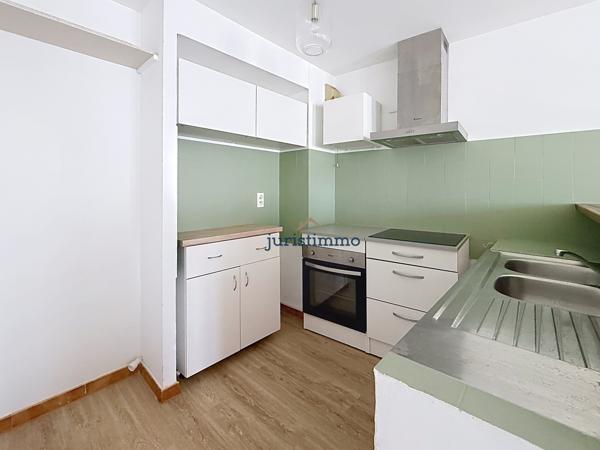 Vaison-la-Romaine (84110) Au cœur de Vaison-la-Romaine, appartement lumineux - 2 chambres -avec extérieur et parking