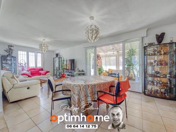 Belle Maison 7 Pièces 4 chambres, garage, terrasse, jardin sur les hauteurs de Nîmes Serre Paradis