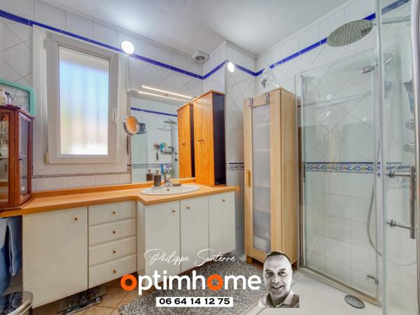 Belle Maison 7 Pièces 4 chambres, garage, terrasse, jardin sur les hauteurs de Nîmes Serre Paradis