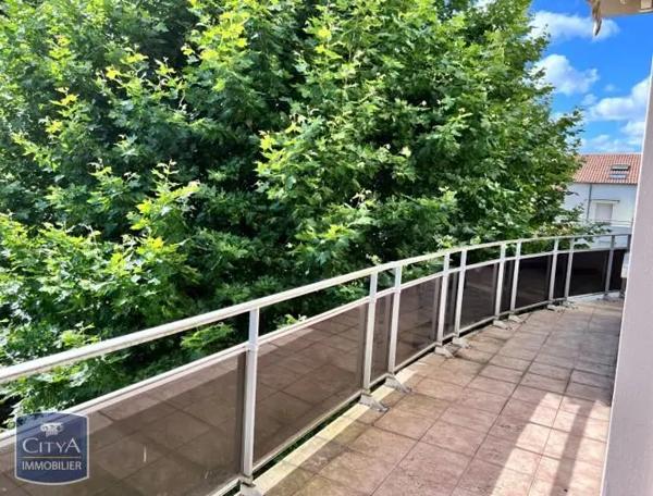 Location appartement 5 pièces de 157.33m²