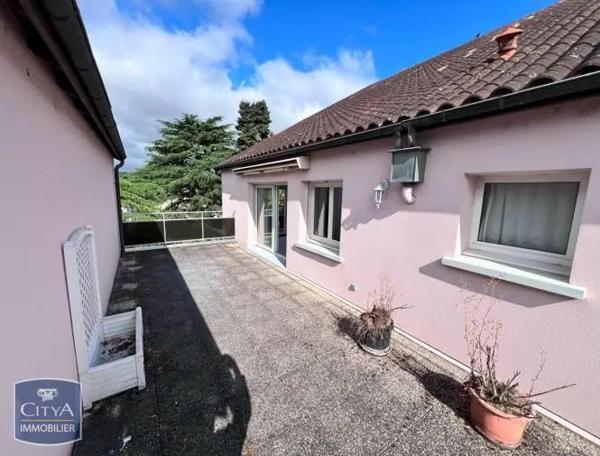 Location appartement 5 pièces de 157.33m²