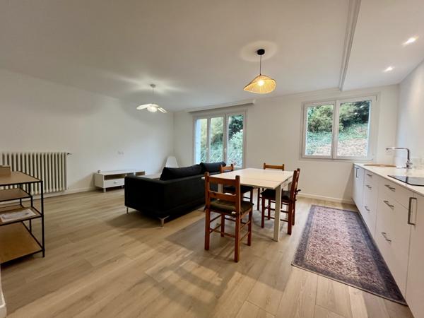 Quimper (29000) Quimper Est / Proche Gare – Confortable T2 meublé 54 m²