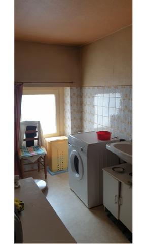 DESCARTES centre Maison à RETAPER +cour +garage