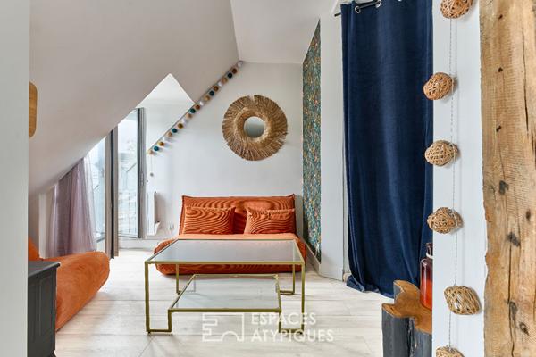 Dernier étage Montmartrois avec balcons et vues aux Abbesses