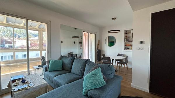 En hyper centre de Toulon, venez découvrir une bulle de tranquillité de 94,90 m2