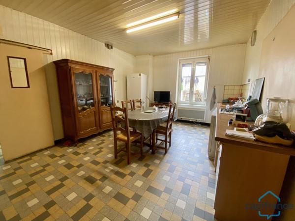 Dpt Meurthe et Moselle (54), à vendre AVRICOURT immeuble