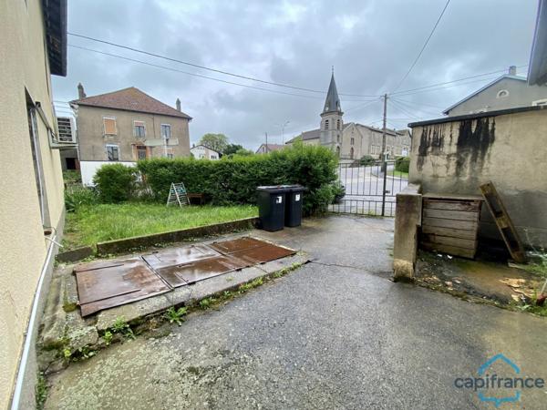 Dpt Meurthe et Moselle (54), à vendre AVRICOURT immeuble