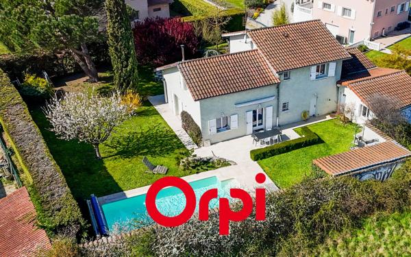 Maison à vendre    6 pièces •  La Verpillière