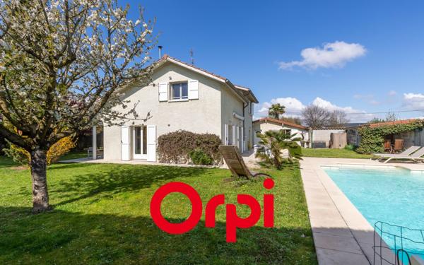 Maison à vendre    6 pièces •  La Verpillière