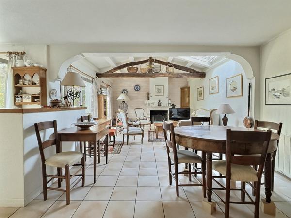Maison centre village de Loix