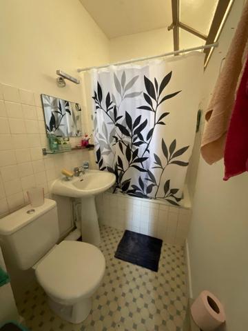 Centre-ville, immeuble 15 lots.