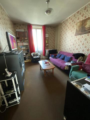 Centre-ville, immeuble 15 lots.