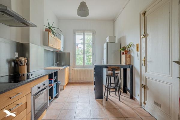 Appartement à vendre |                                       Bordeaux |                                        2 pièces  |  46 m²