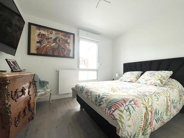 Appartement contemporain à vendre à Arradon - 3 pièces - garage et parking