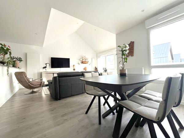 Appartement contemporain à vendre à Arradon - 3 pièces - garage et parking